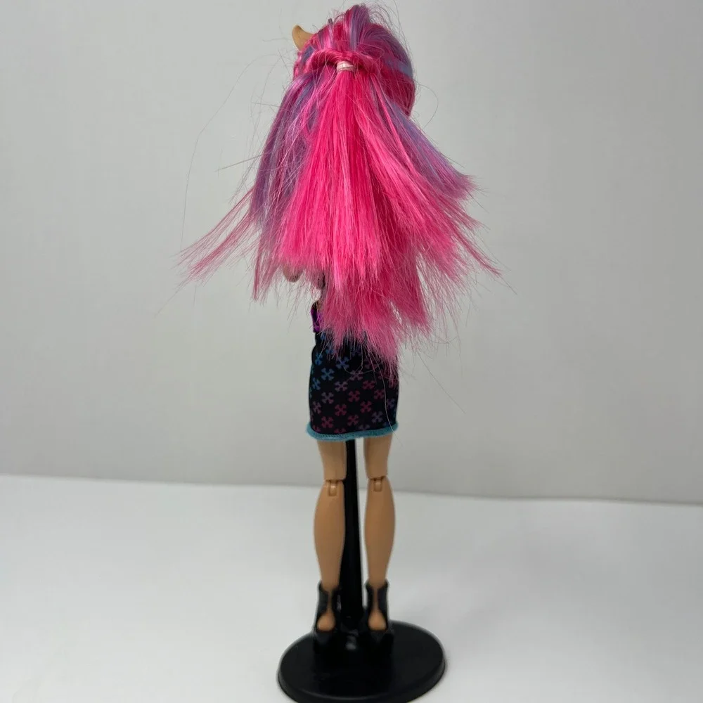 Mattel Monster High Howleen Wolf Creepateria Doll 10.5 Inch Pink Werewolf G1